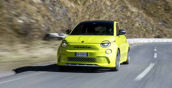 abarth 500e.700x360.q90 1