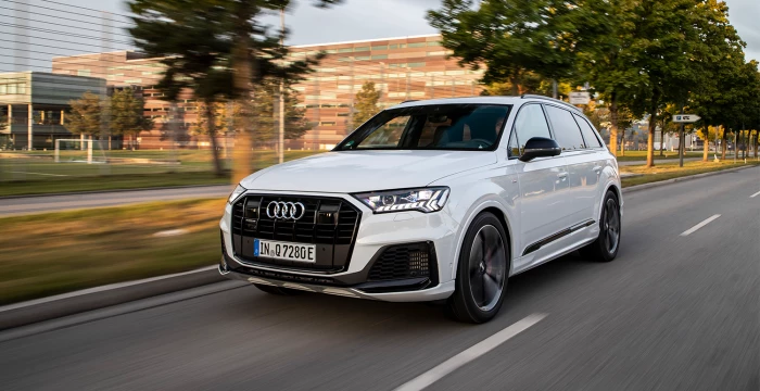 audi q7 1.700x360.q90 1