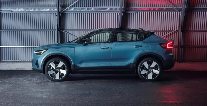 banner image volvo c40 recharge.700x360.q90 1 1