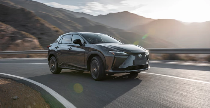 lexus rz 450e banner.700x360.q90 1