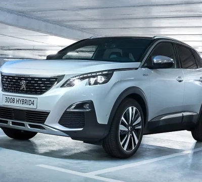 1682077_peugeot_3008phev_hy4_1809pb_002.700x360.q90