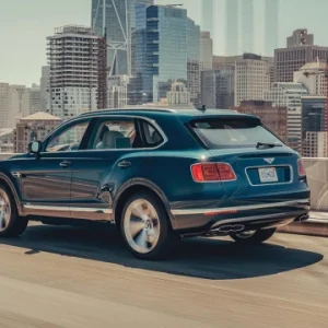 1798919_rp_-_bentley_bentayga_hybrid-1.700x360.q90