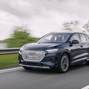 audi_q4_e-tron_50_quattro.700x360.q90 (1)