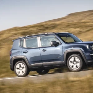 jeep_renegade_4xe_plug-in_hybrid_2.700x360.q90