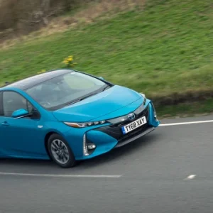 toyota-prius-plugin.700x360.q90