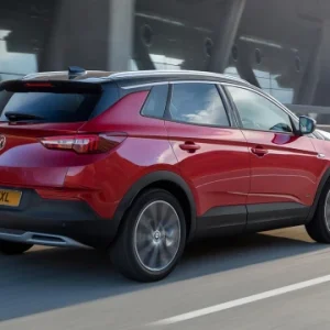 vauxhall_grandland_x_hybrid4.700x360.q90