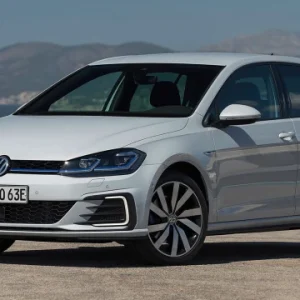 volkswagen-golf-gte.700x360.q90